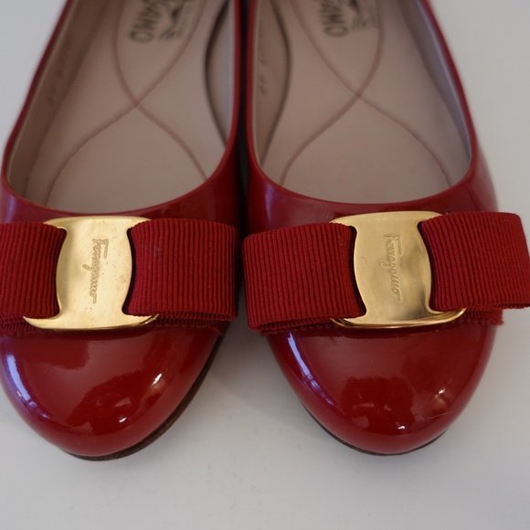 Salvatore Ferragamo Varina Red Patent Flats – Size 5 - Picture 3 of 11